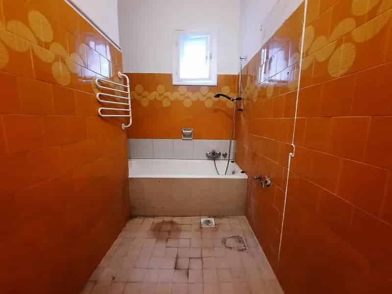 Ház Kiadó , Budapest, Közép-Magyarország