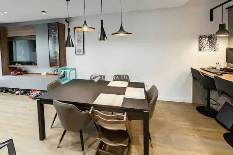 Ház Kiadó , Kecskeméti járás, Alföld és Észak