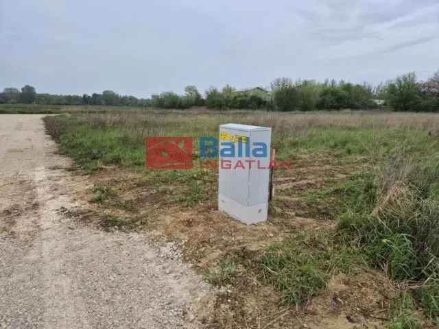 Keszthelyi építési telek eladó - 734 m² - Családi ház, ikerház