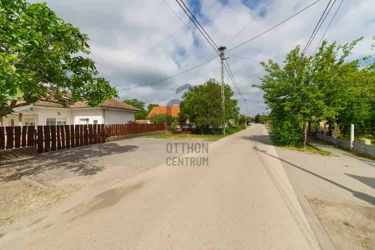 Bugyii eladó családi ház, H501762