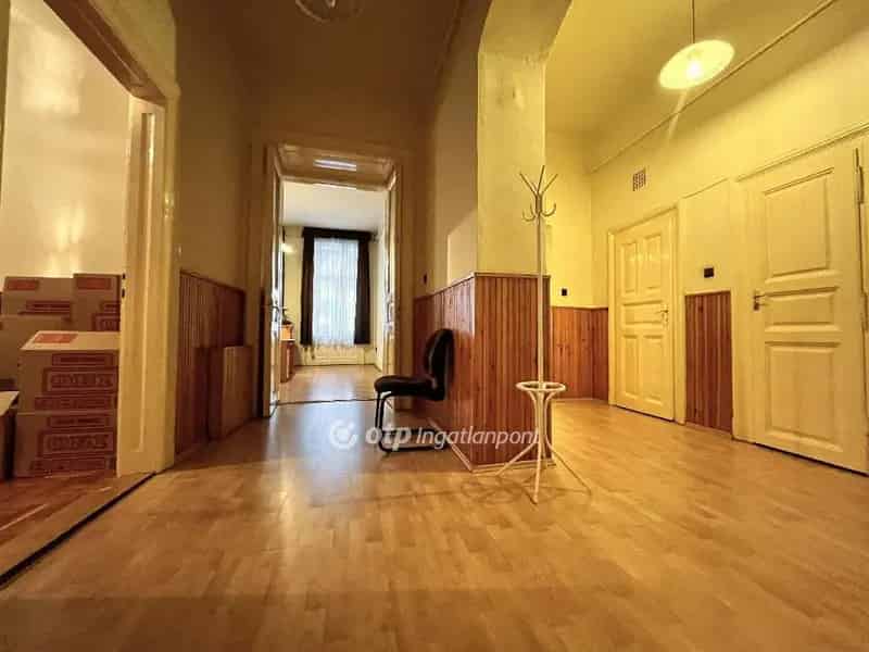 Lakás Kiadó , Budapest, Közép-Magyarország