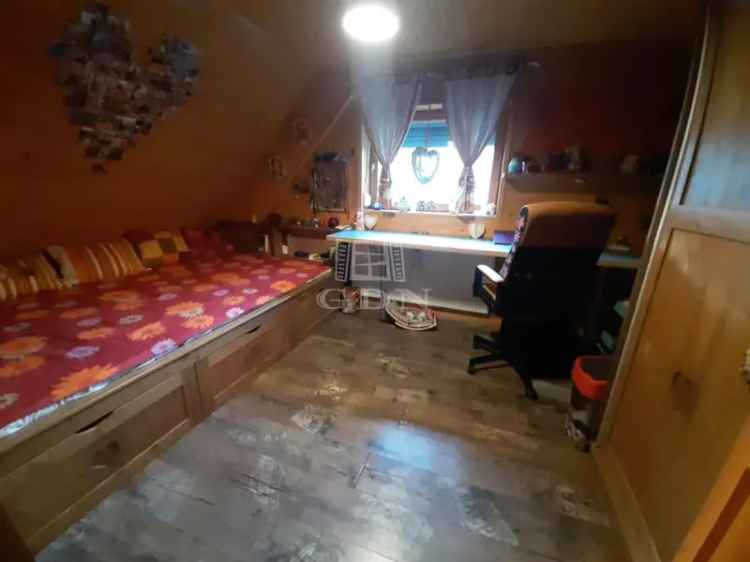 Ház Kiadó , 11-13, Buzogány utca, Budapest, Közép-Magyarország