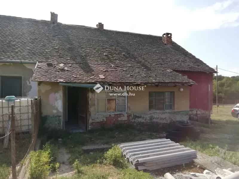 Ház Eladó , Komló, Dunántúl