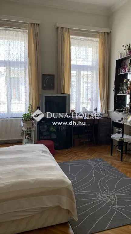 Ház Eladó , Budapest, Közép-Magyarország