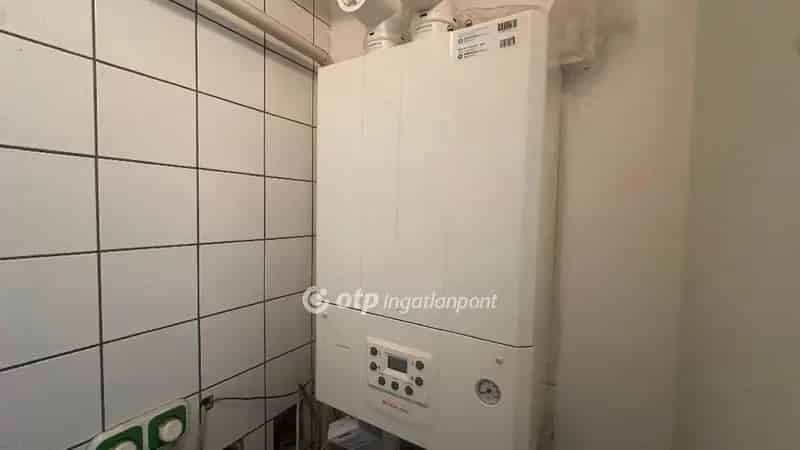 Üzleti célú Kiadó , Budapest, Közép-Magyarország