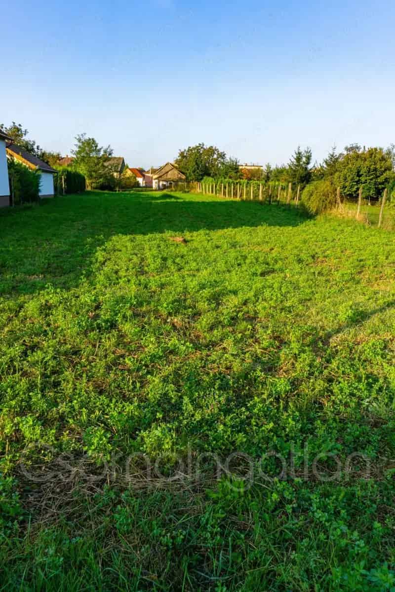 Telek Eladó , Dunántúl