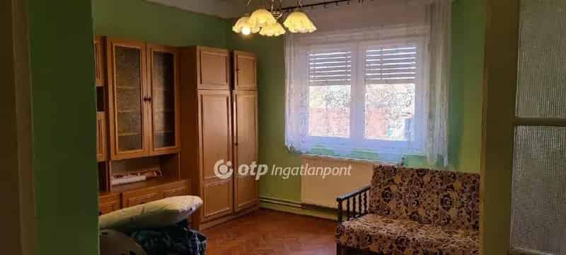 Ház Kiadó , Szolnoki járás, Alföld és Észak