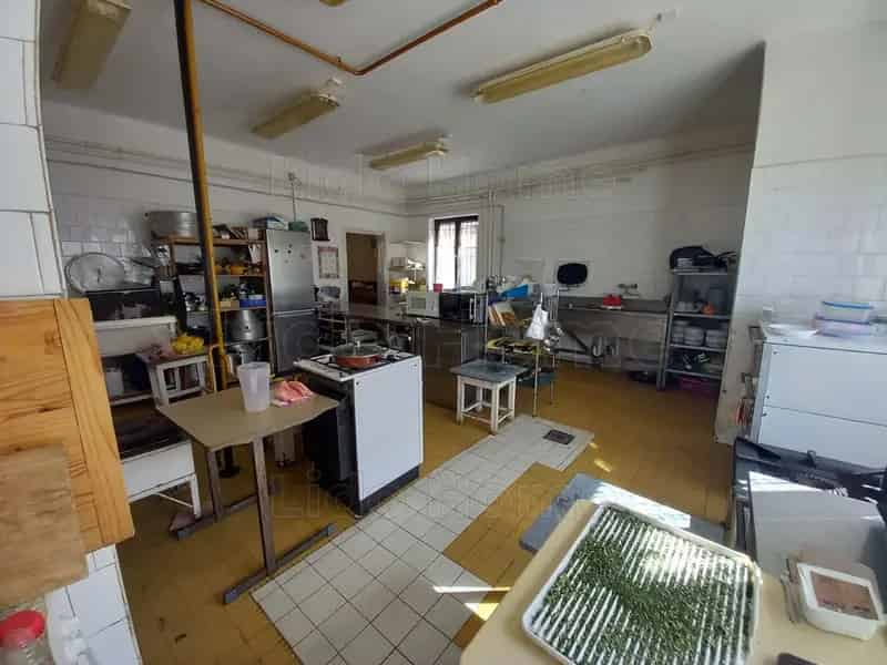 Üzleti célú Kiadó , Pannonhalmi járás, Dunántúl