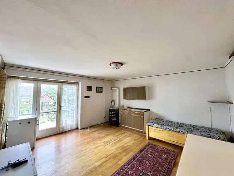 Balatonakali Nyaraló eladó - Kerttel, Balaton közelében