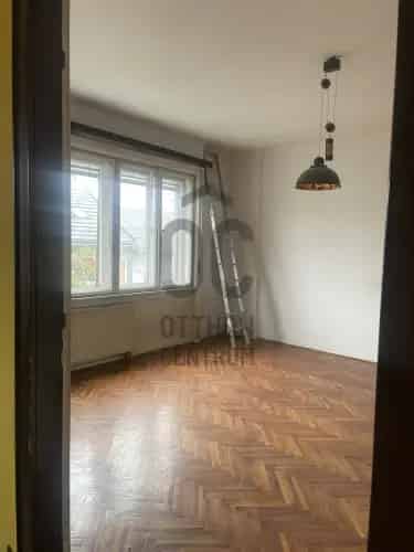 Budapest IV kerület Újpest 98nm-es 4 szobás felújítandó lakás eladó