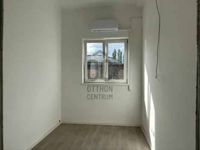 Budapest XXI. kerületi eladó lakás, DLK093996