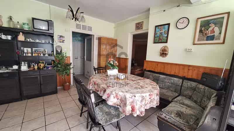 Iszkaszentgyörgyi eladó családi ház, DHZ017100