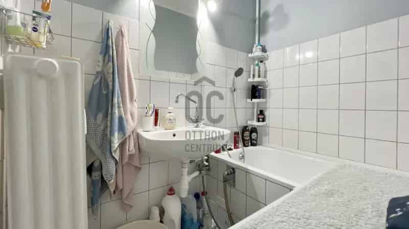 Szekszárdi eladó panel lakás, H499794