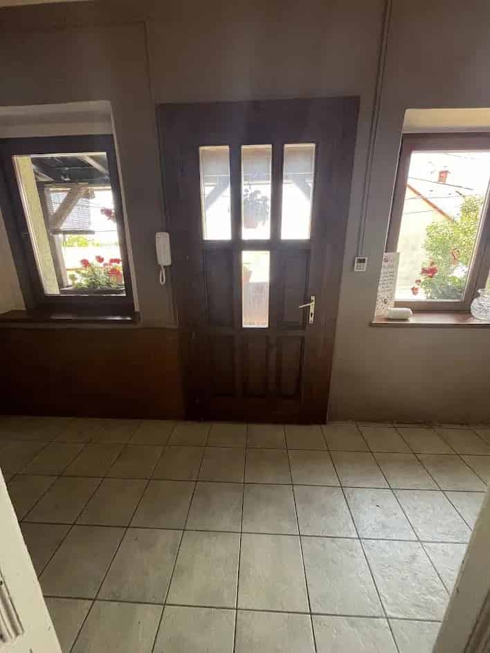 Ház Kiadó , Dombóvár, Dunántúl