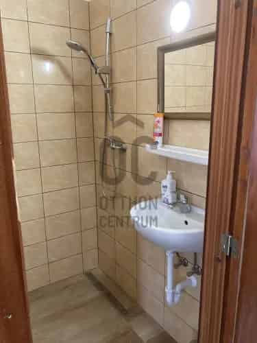 Budaörsi eladó kereskedelmi ingatlan, UZ012596