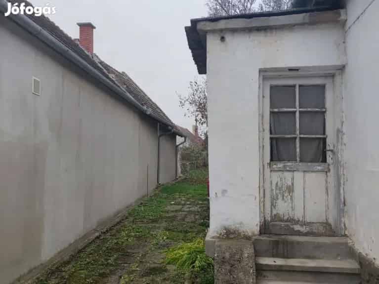 Tapolcán központi utcában eladó felújítandó családi ház - Tapolca, Ház - Jófogás Ingatlan