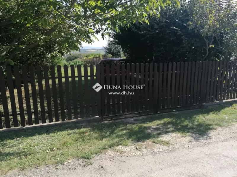 Telek Eladó , Mány, Dunántúl