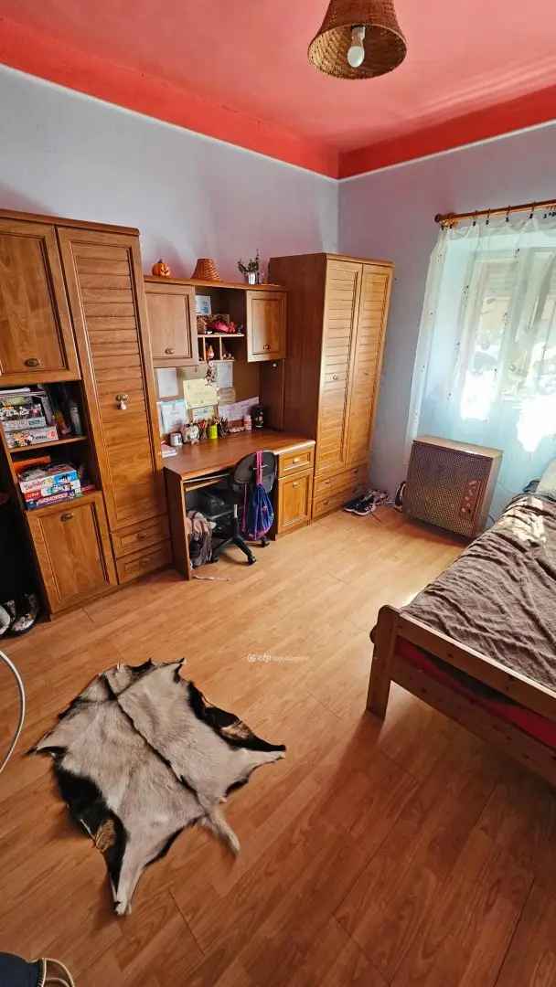 70 m2-es Mezőkövesdi Parasztház Eladó 909 m2-es Telken