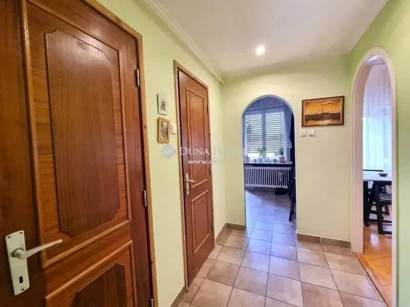 Ház Kiadó , Budapest, Közép-Magyarország