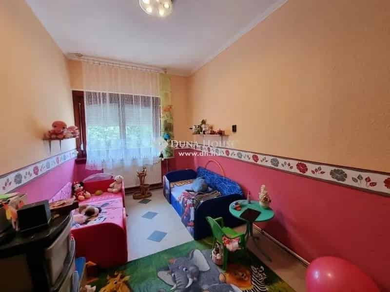 Ház Kiadó , Gödöllői járás, Közép-Magyarország