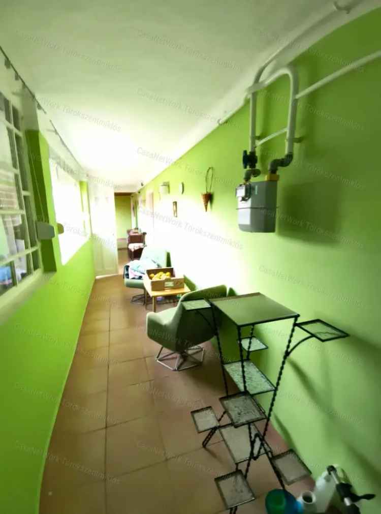 Tiszaroff családi ház eladó - 2 szoba, gázfűtés, összközműves