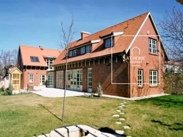 Elegáns Önálló családi ház  II/A. kerület, Erzsébetliget