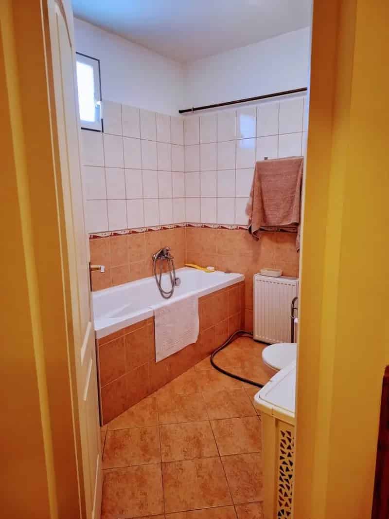 Ház Kiadó , Keszthelyi járás, Dunántúl