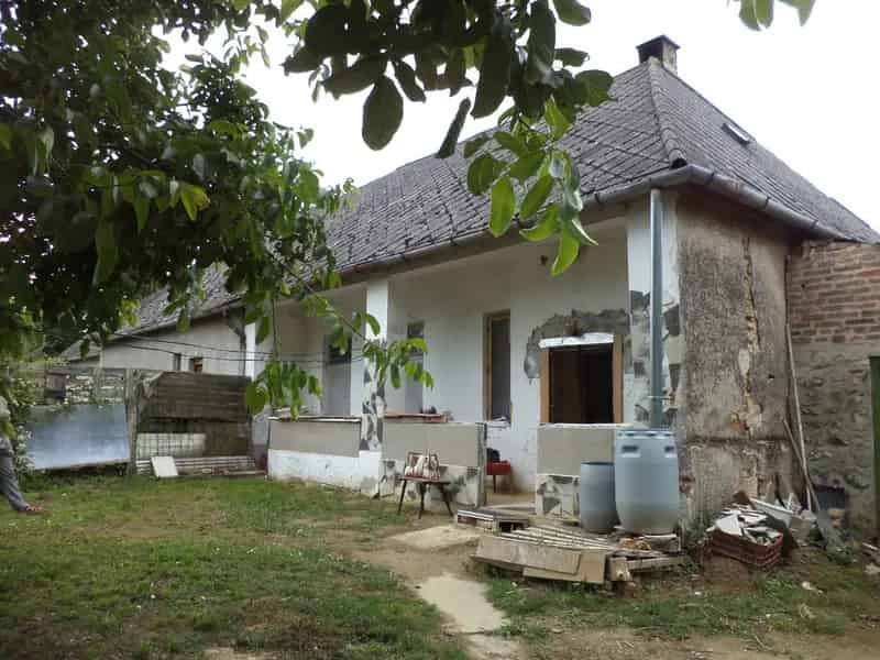 Ház Kiadó , Várpalotai járás, Dunántúl