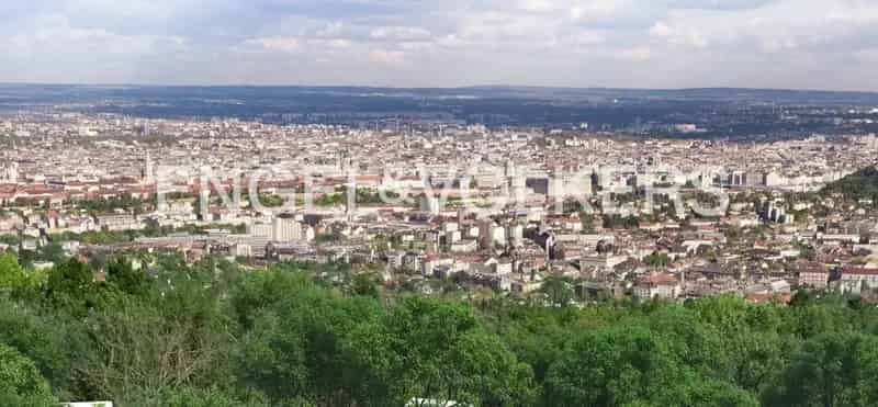 Lenyűgöző telek varázslatos panorámával