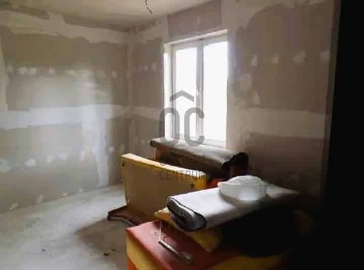 Ház Kiadó , Szentendrei járás, Közép-Magyarország