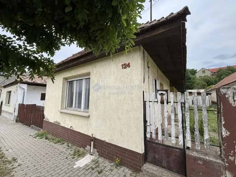 Ház Eladó , Leányvár, Dunántúl