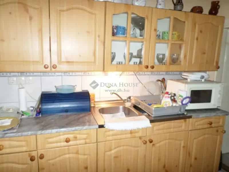 Ház Kiadó , Nagykőrösi járás, Közép-Magyarország