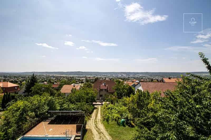 Panorámás ház kiadó Budaörsön