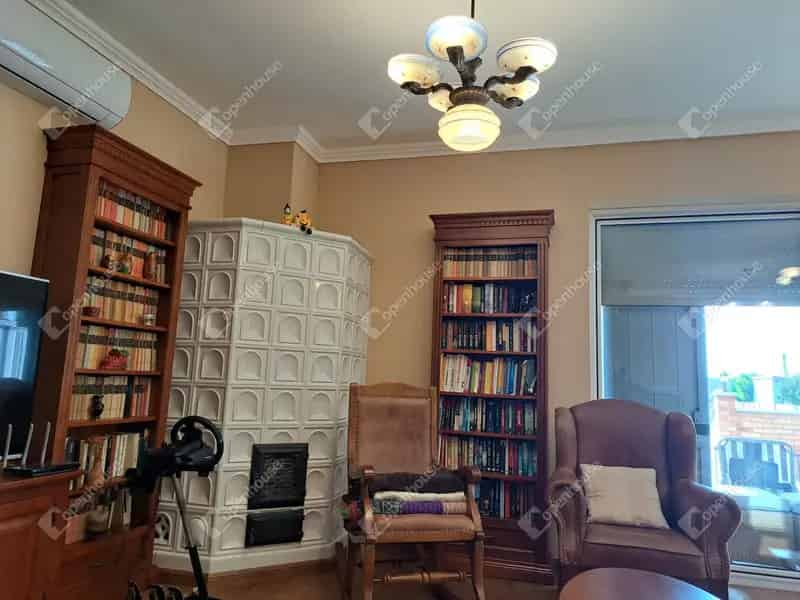 Ház Kiadó , Győri járás, Dunántúl