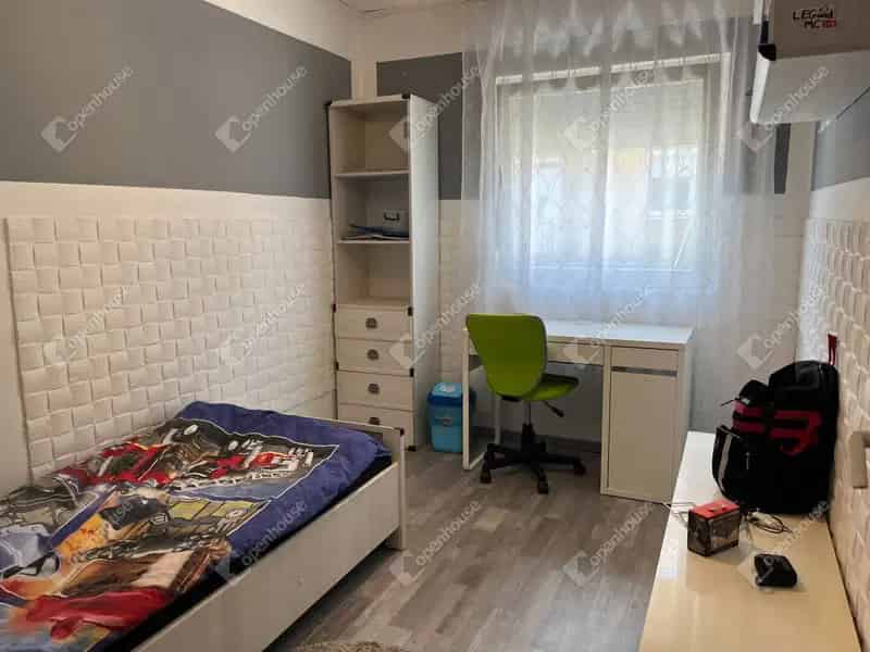 Ház Kiadó , Kapuvári járás, Dunántúl