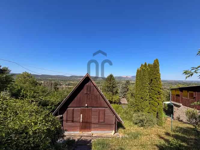 Dunabogdányi panorámás faház eladó