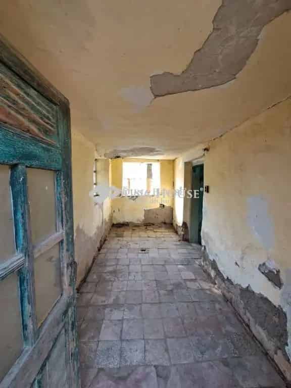Ház Kiadó , Nagykőrösi járás, Közép-Magyarország