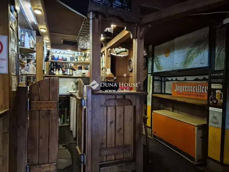 Üzleti célú Kiadó , Budapest, Közép-Magyarország
