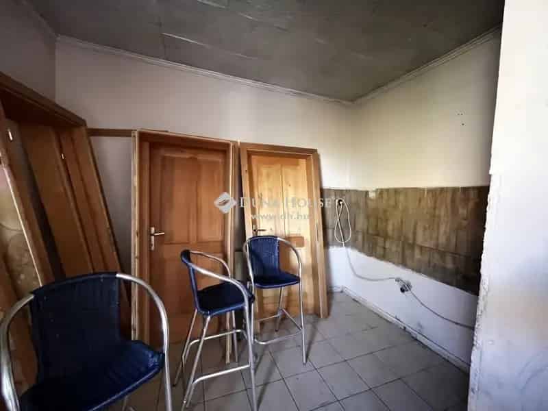 Ház Kiadó , Várpalotai járás, Dunántúl