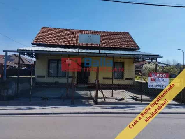 Szigetszentmiklós 90 nm-es családi ház üzlethelyiséggel eladó