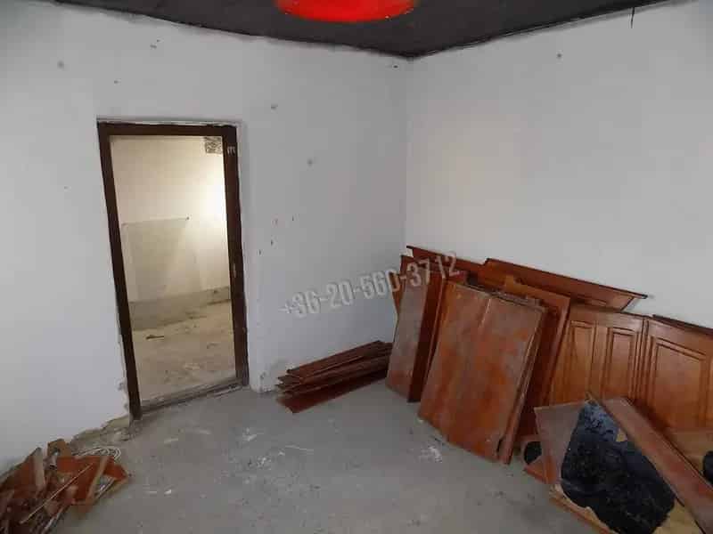 Ház Kiadó , Mezőlak, Dunántúl