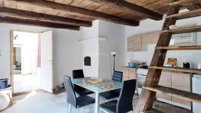 Felújítandó családi ház a Rába mellett