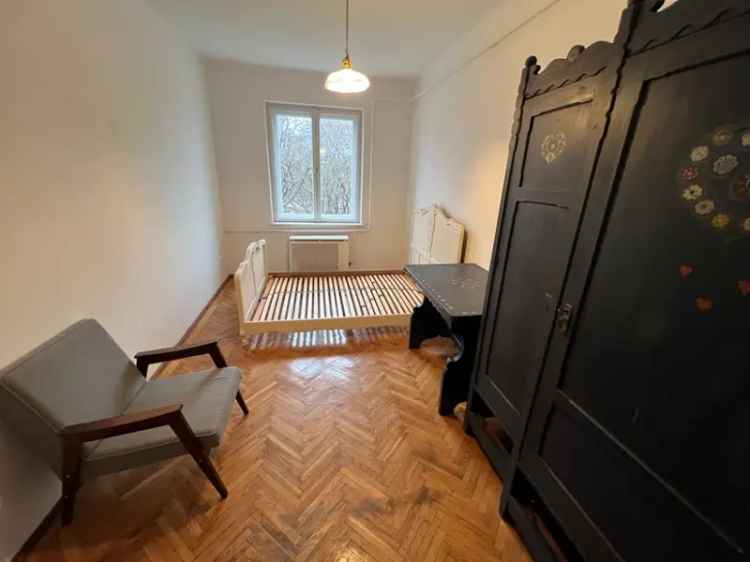 Győr Belváros 60m2-es 2 hálószobás parkra néző lakás kiadó