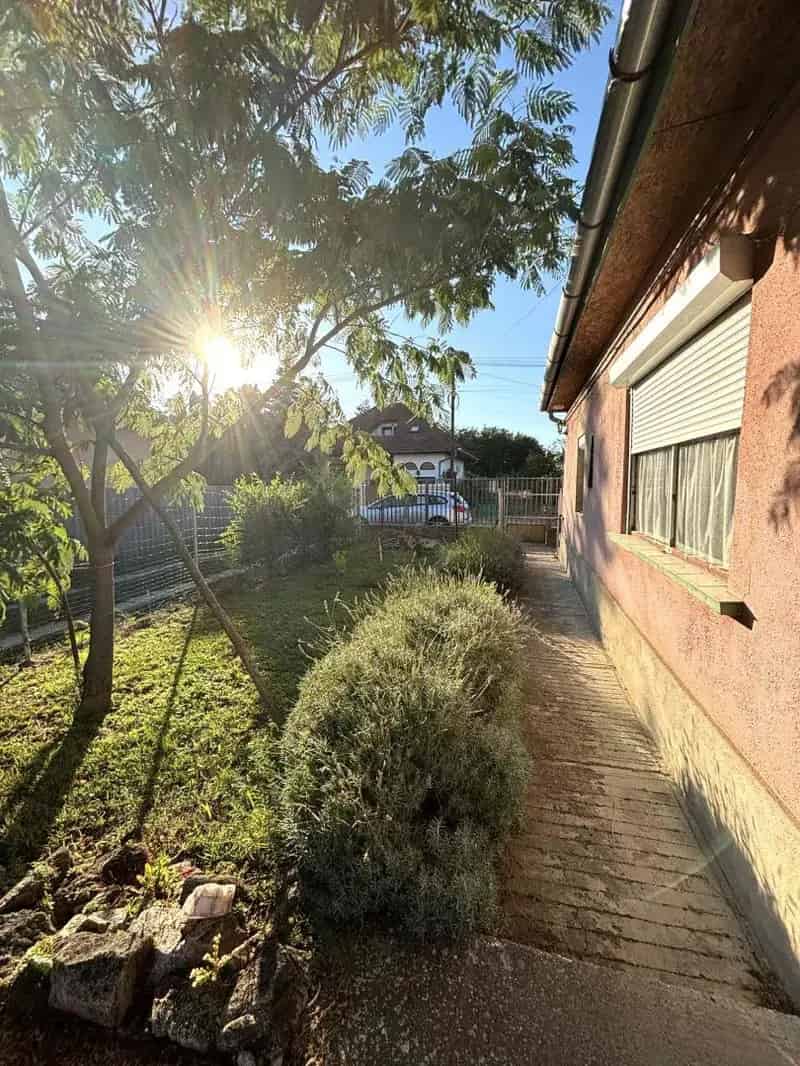 Ház Kiadó , Nagykátai járás, Közép-Magyarország