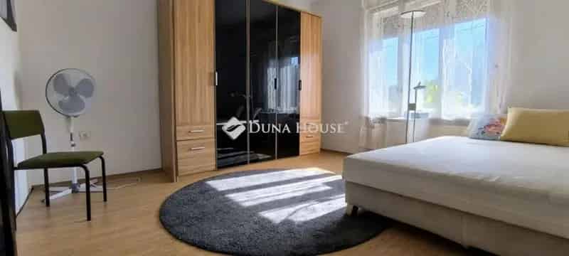 Ház Kiadó , Balatonfüredi járás, Dunántúl