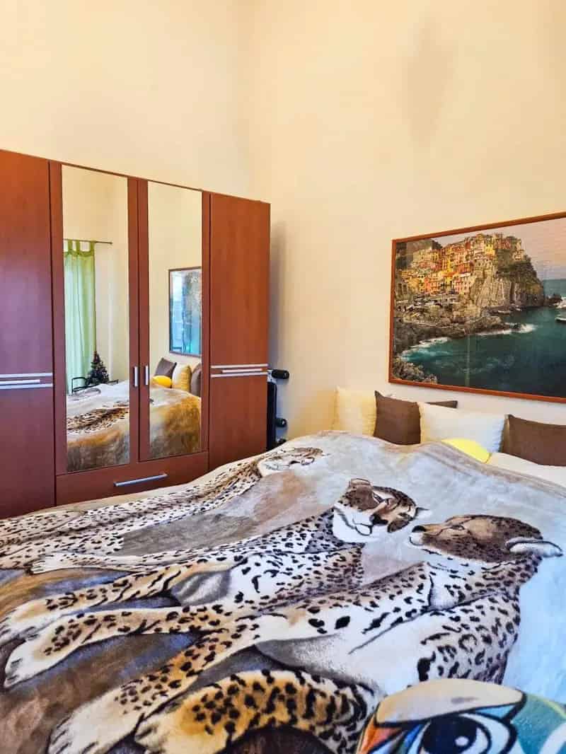 Budafoki ikerházfél eladó - 4 szoba, 2 fürdő, zöldövezet