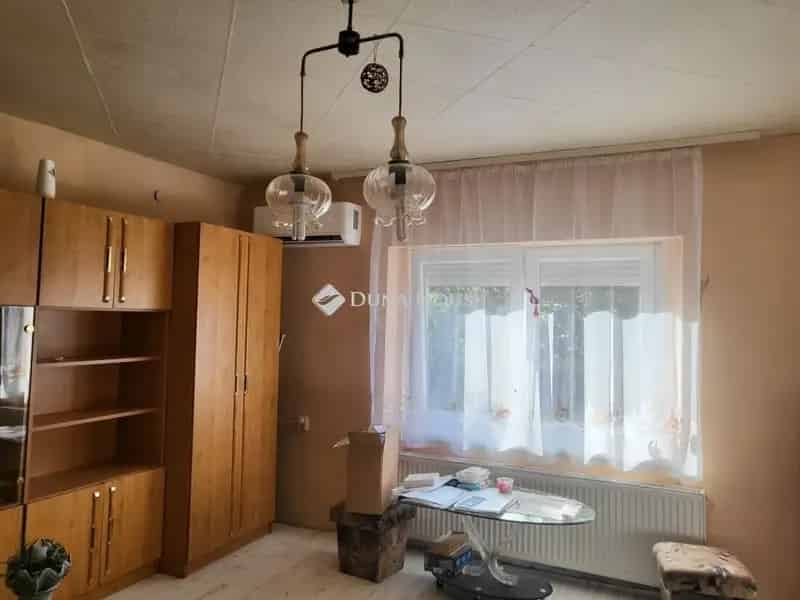 Ház Kiadó , Székesfehérvári járás, Dunántúl