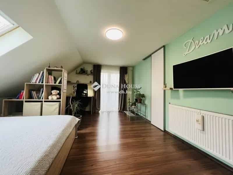 Ház Kiadó , Budapest, Közép-Magyarország