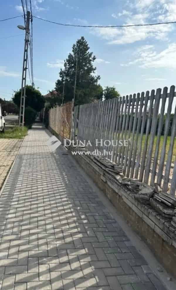 Vecsés Belterületi Telek Eladó 494 m2 105 m2-es Épülettel