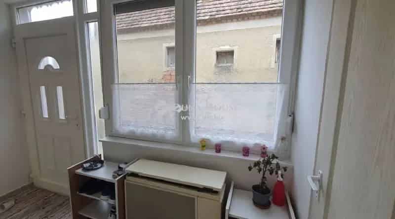 Ház Kiadó , Soproni járás, Dunántúl